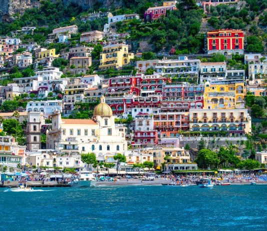 Positano, cosa vedere della città verticale positano foto