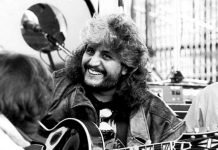 Pino Daniele, biografia del cantautore napoletano pino daniele