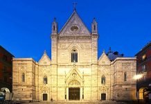 Alla scoperta del Duomo di Napoli: tra storia, fede e tradizione chiese di napoli
