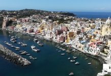 Isola di Procida: cosa vedere e cosa fare nella famosa località di mare napoletana procida foto